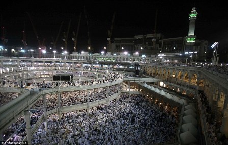 Jutaan Muslim dari 160 Negara Kunjungi Mekkah Tunaikan Haji